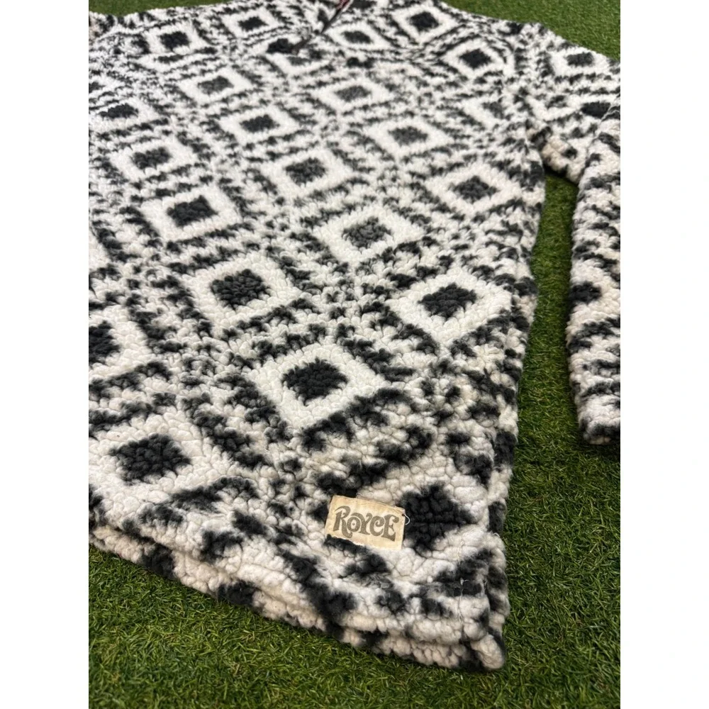 Royce Faux Fur Fleece Pullover XL Black White Geometric Quarter Zip‎ Mock Neck